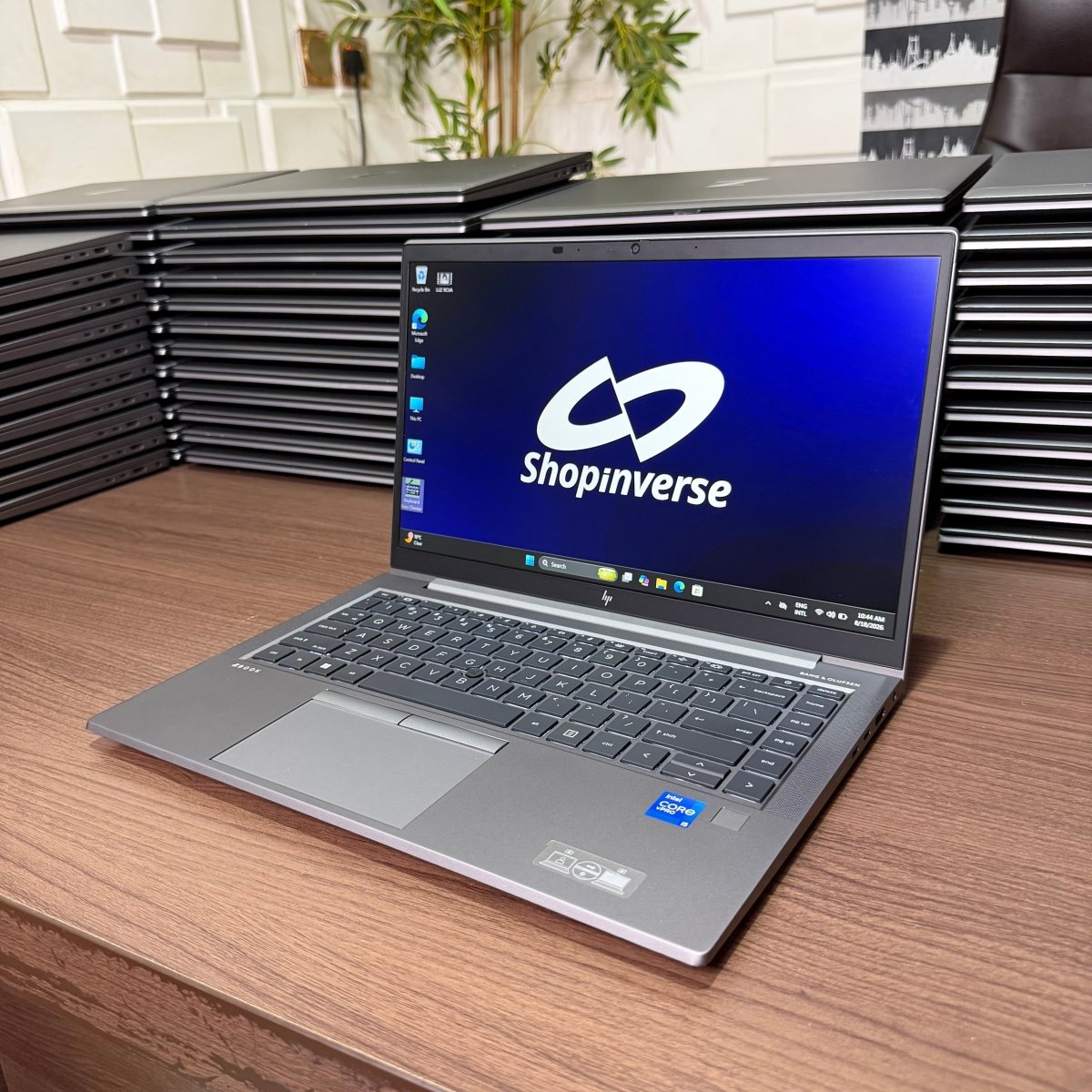 HP ZBook Firefly 14 G8 | 11th Gen Intel Core i7 | 32GB RAM | 512GB SSD | 4GB Nvidia T500 | Backlit Keyboard
