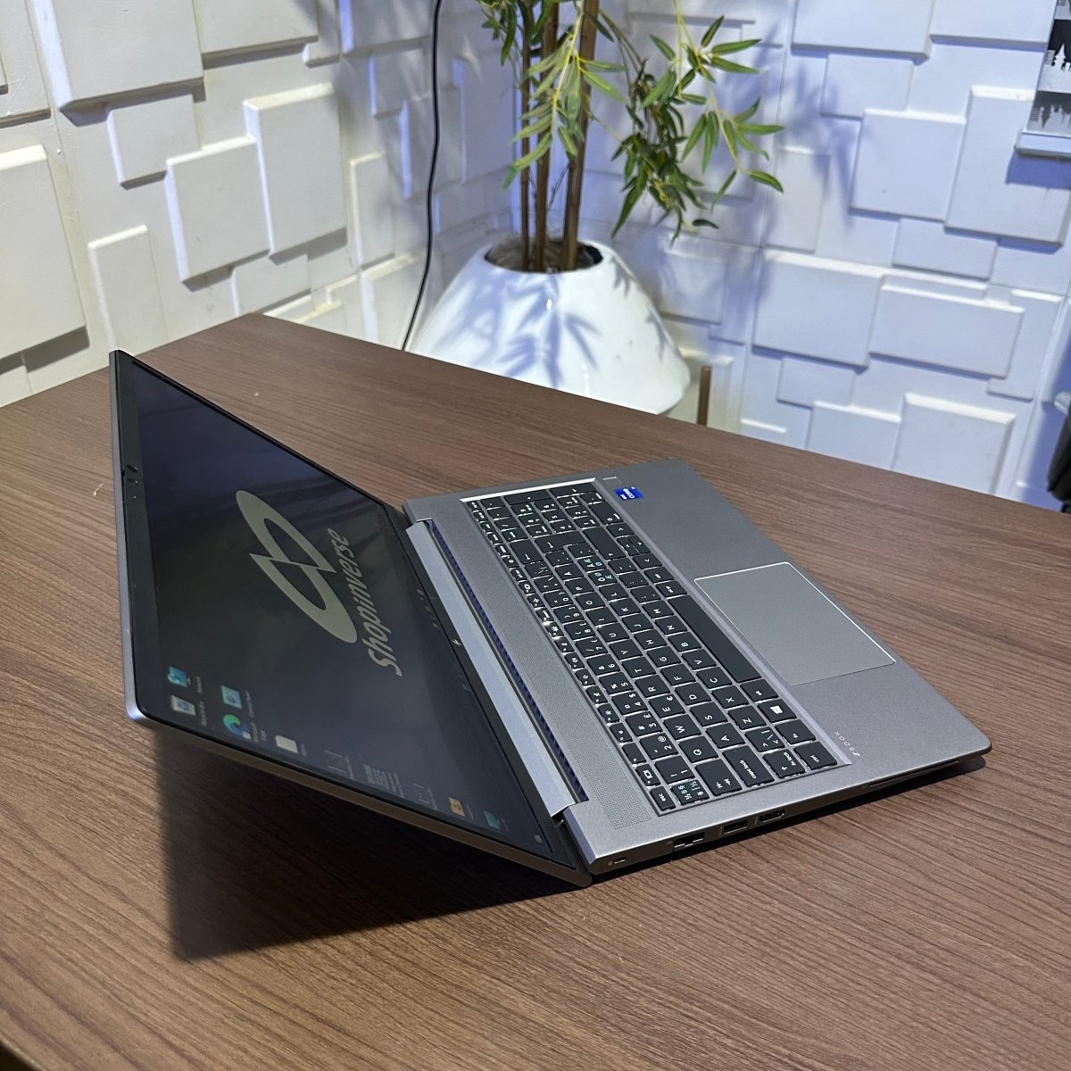 HP zBook Power G8 - 11th Gen Intel Core i7 - 512GB SSD - 16GB RAM - 4GB Dedicated Nvidia - Keyboard Light