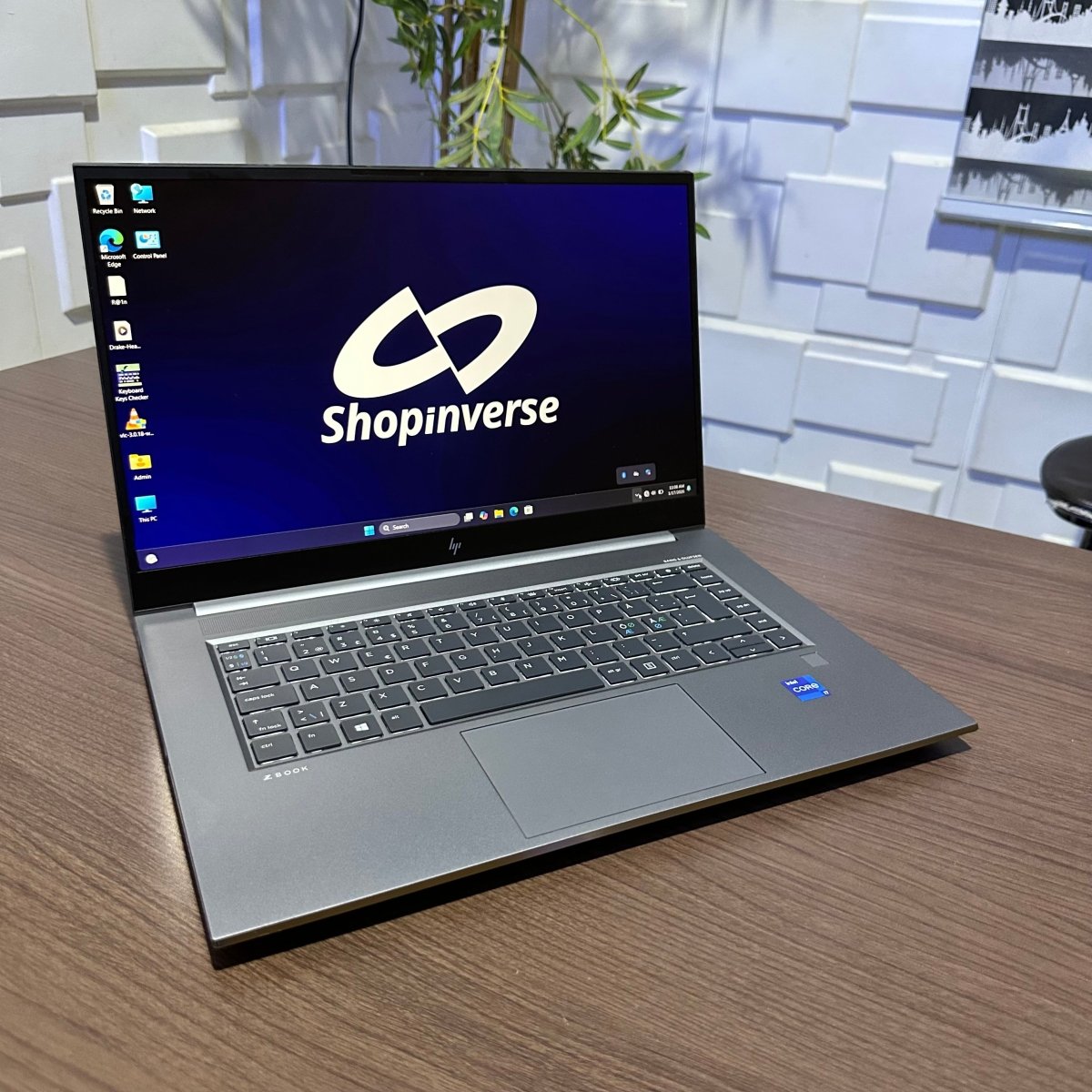 HP zBook Studio 15.6 inch G8 Mobile Workstation - 11th Gen. Intel