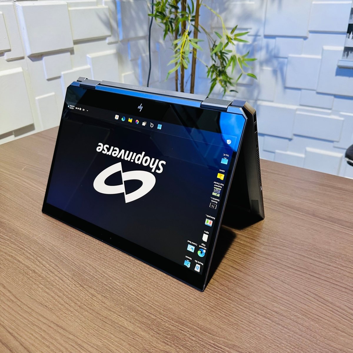 HP zBook x360 G5 - 9th Gen. Intel Core i9 - 512GB SSD - 16GB RAM - 4GB Nvidia Quadro - Keyboard Light - Touchscreen