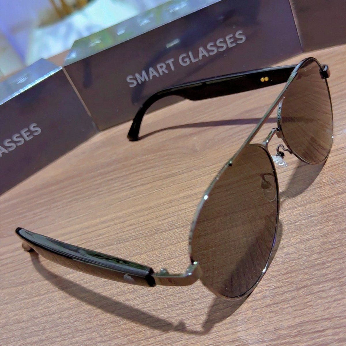 HY1002 Smart Glasses