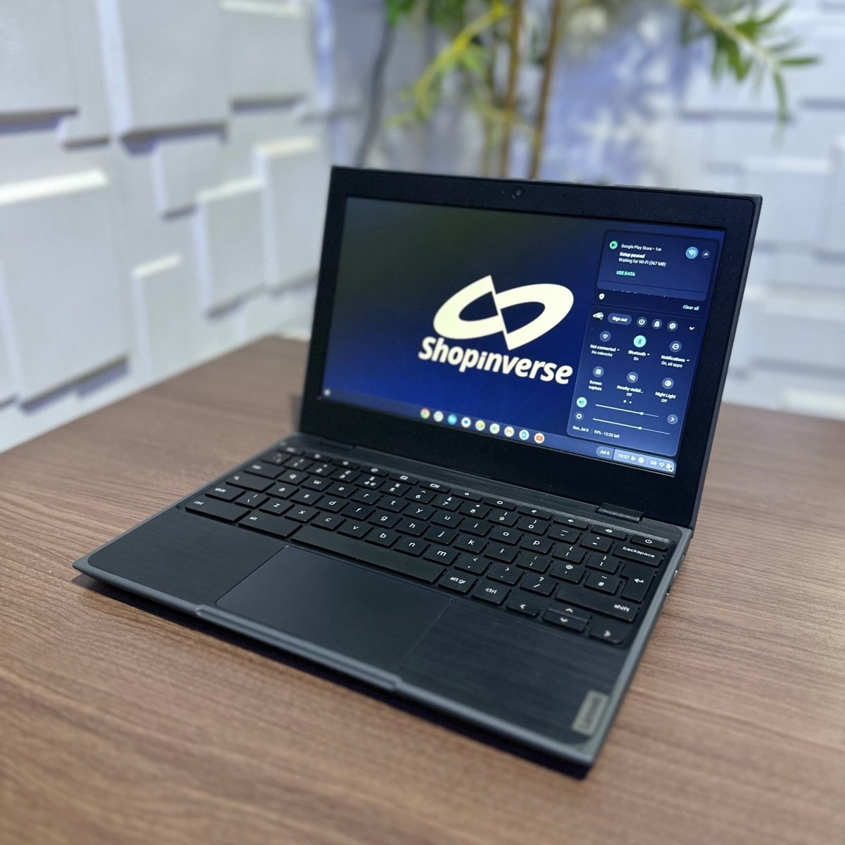Lenovo 100e Chromebook 2nd Gen - Intel Celeron N4020 - 32GB eMMC - 4GB RAM - (Bad keyboard)