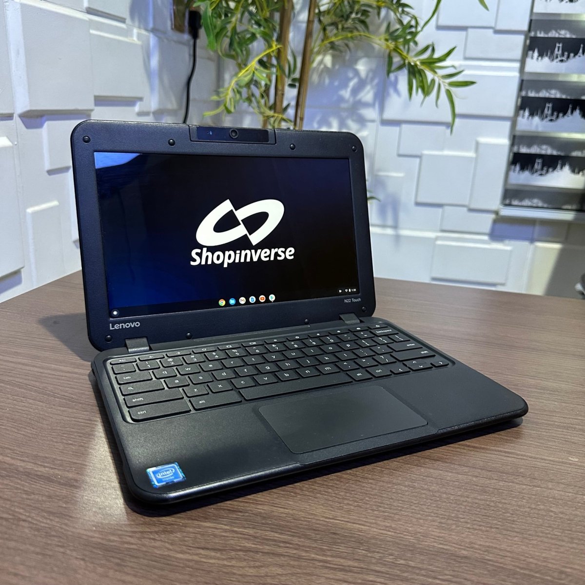 Lenovo Chromebook N22 - Intel Celeron N3060 - 16GB eMMC - 4GB RAM