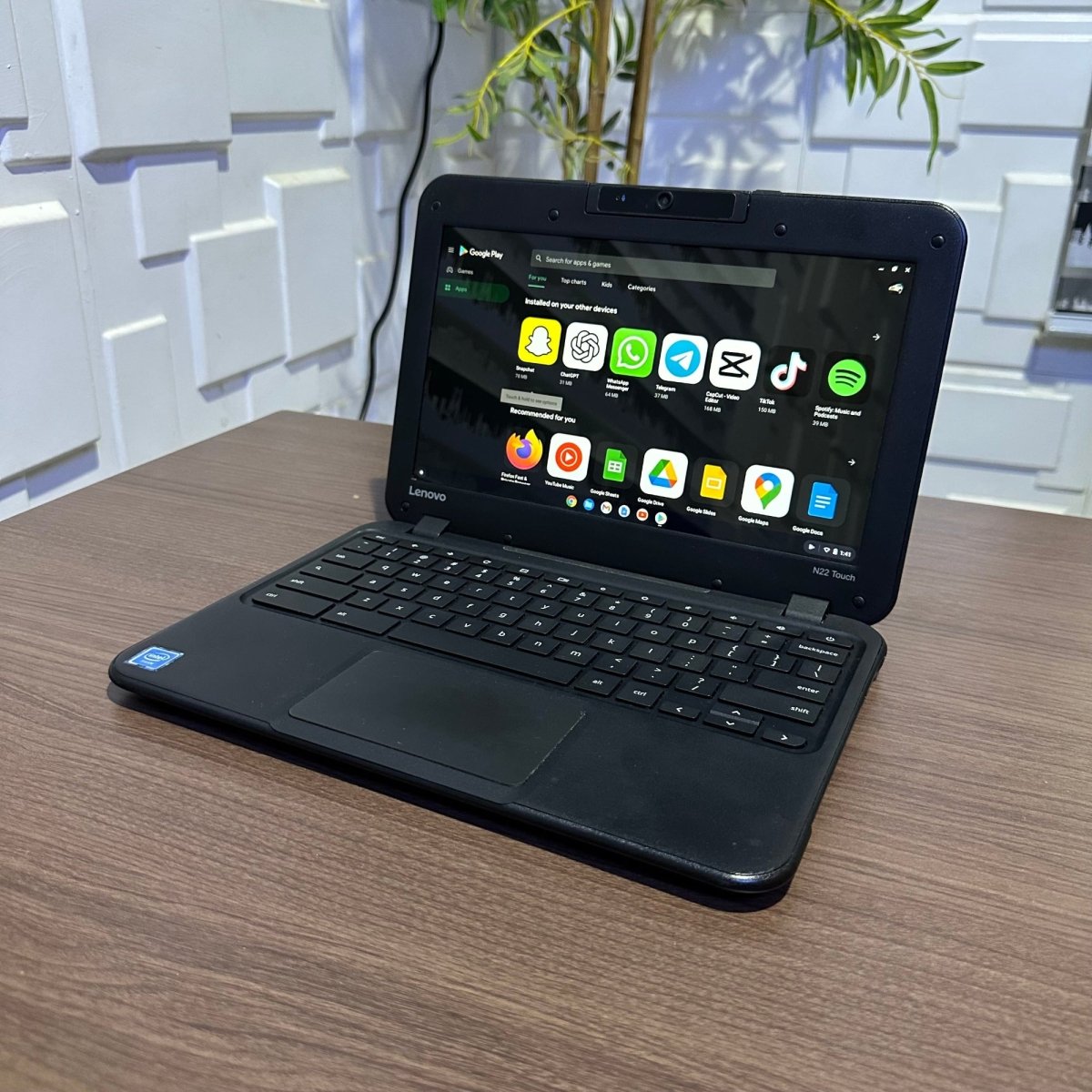 Lenovo Chromebook N22 - Intel Celeron N3060 - 16GB eMMC - 4GB RAM