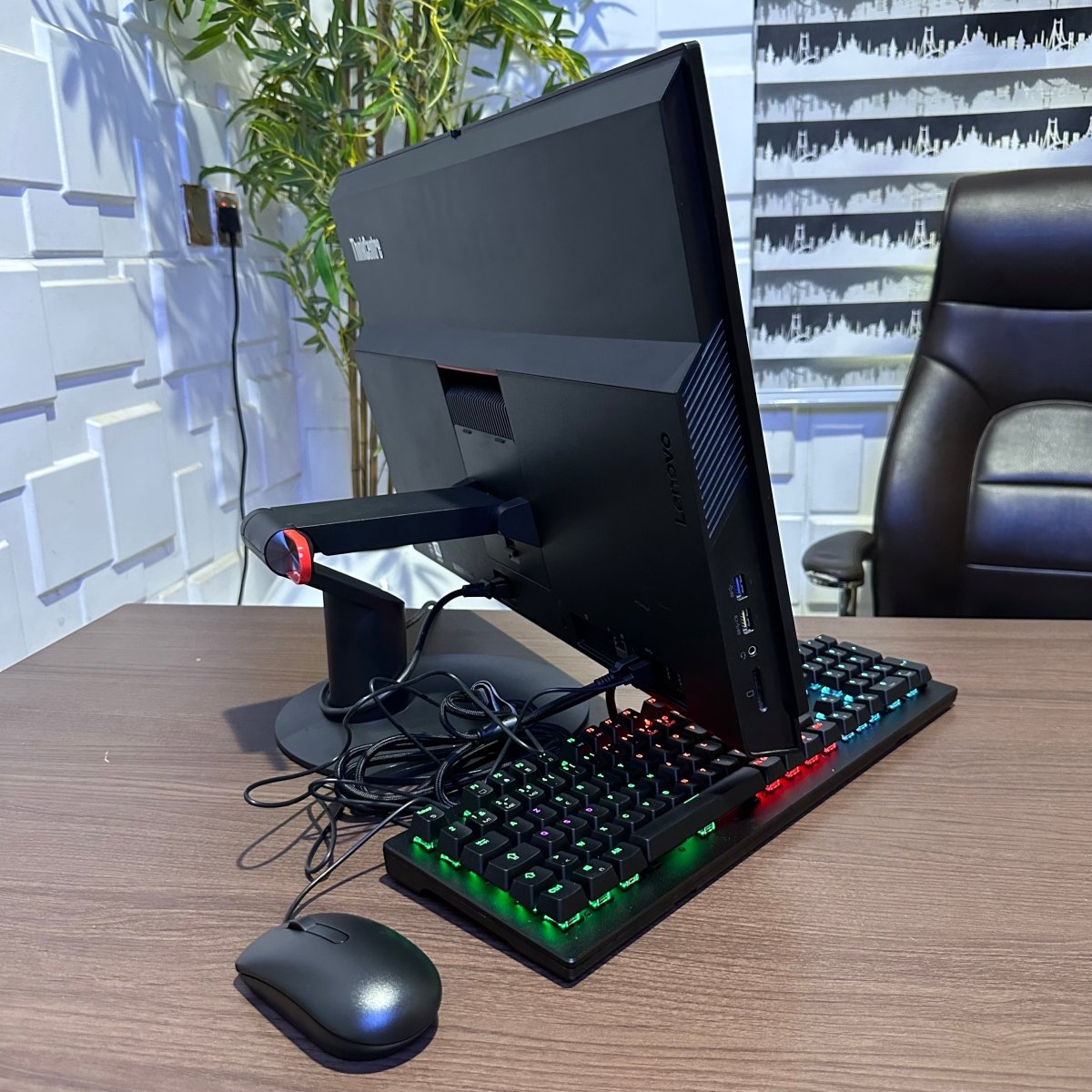 Lenovo ThinkCentre M910z All in One Desktop - 7th Gen. Intel Core i5 - 128GB SSD + 500GB HDD - 8GB RAM