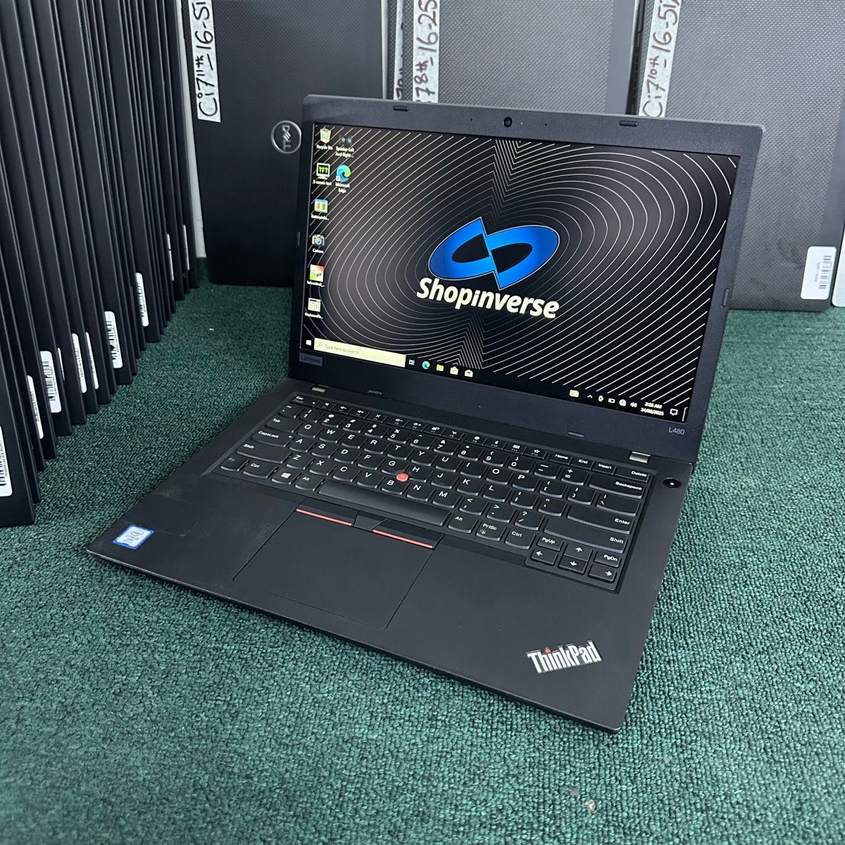 Lenovo ThinkPad L490 - 7th Gen. Intel Core i5 - 256GB SSD - 8GB RAM - Touchscreen