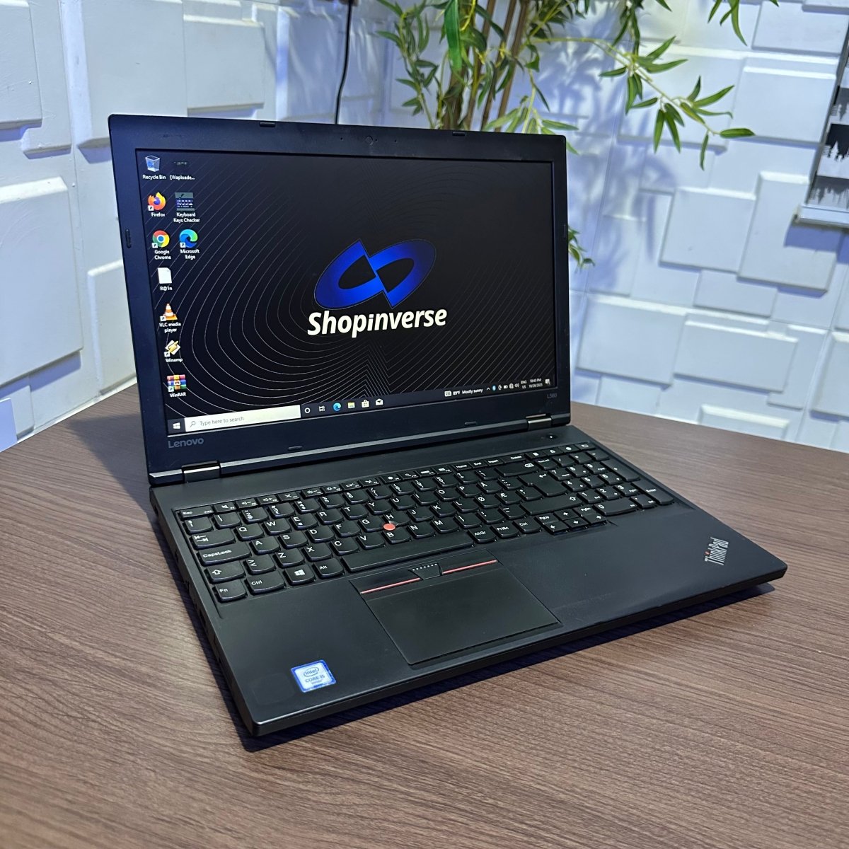 Lenovo ThinkPad LS560 - 6th Gen. Intel Core i5 - 1TB HDD - 8GB RAM