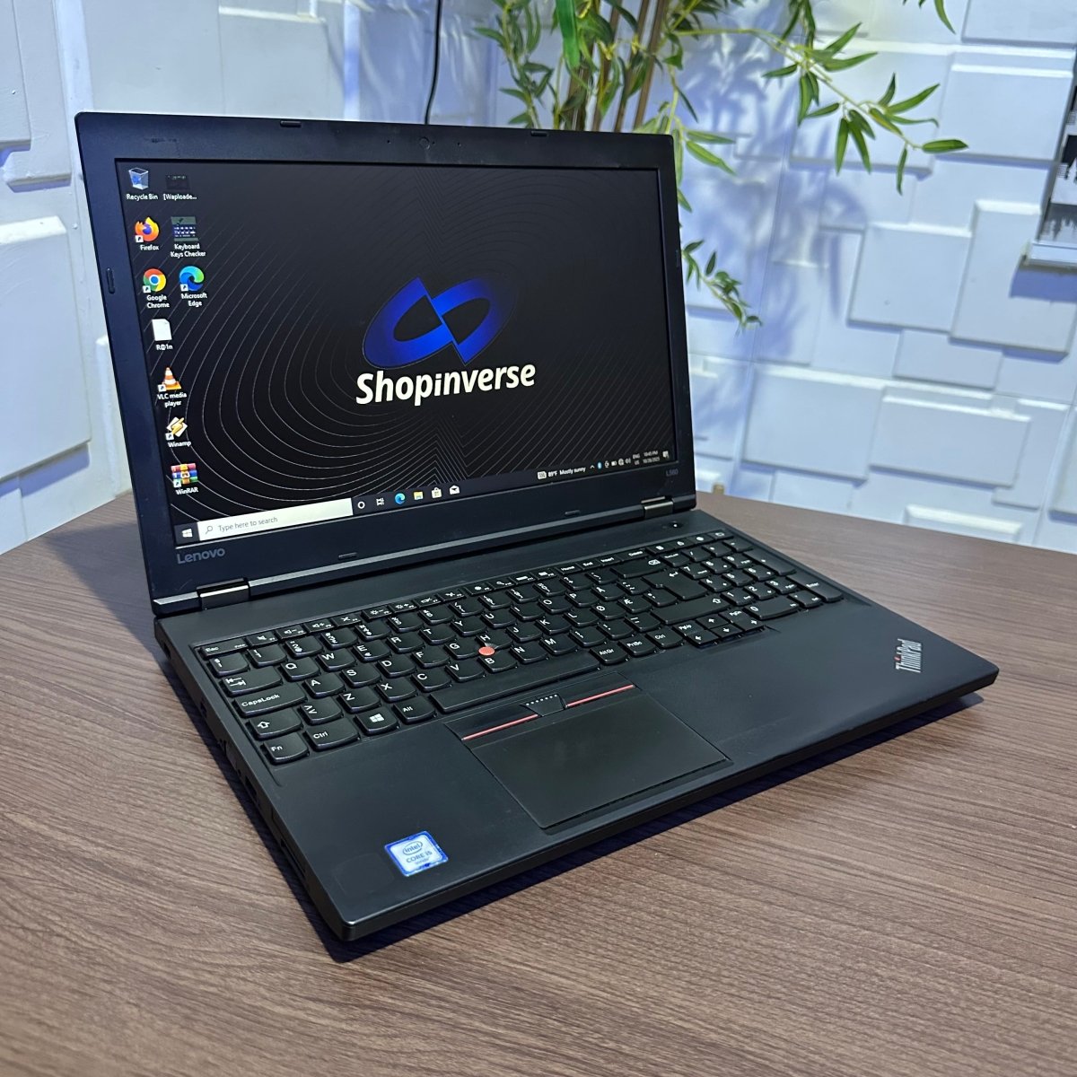 Lenovo ThinkPad LS560 - 6th Gen. Intel Core i5 - 1TB HDD - 8GB RAM