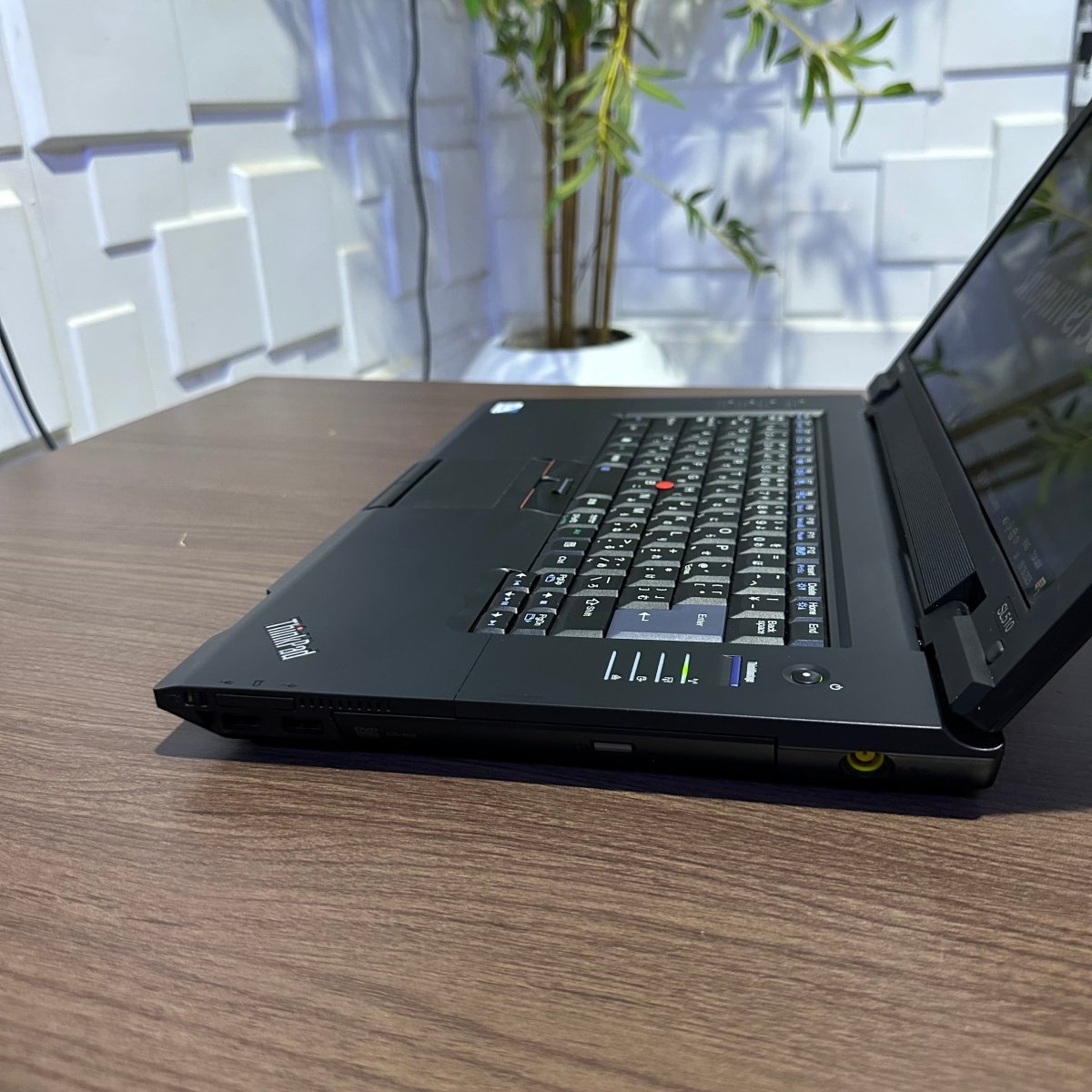 Lenovo ThinkPad SL510 - Celeron Dual - Core T3100 - 250GB HDD - 4GB RAM