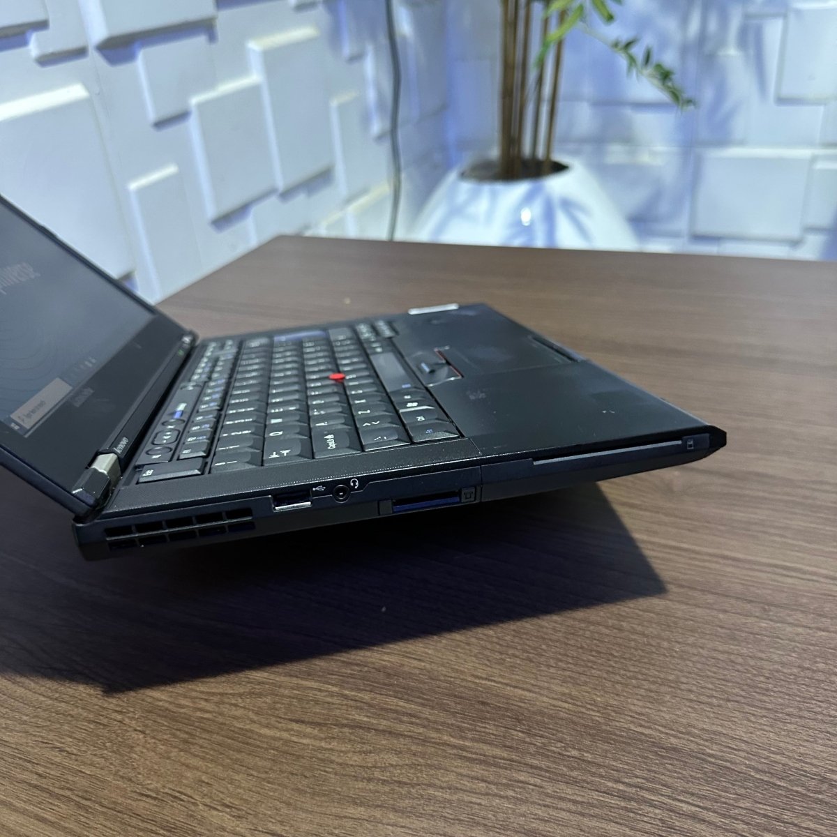 Lenovo ThinkPad T420s - Intel Core i5 - 160GB HDD - 8GB RAM