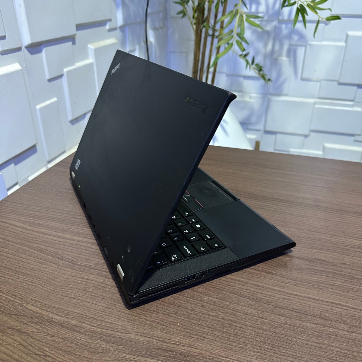 Lenovo ThinkPad T430s - Intel Core i5 - 160GB HDD - 8GB RAM