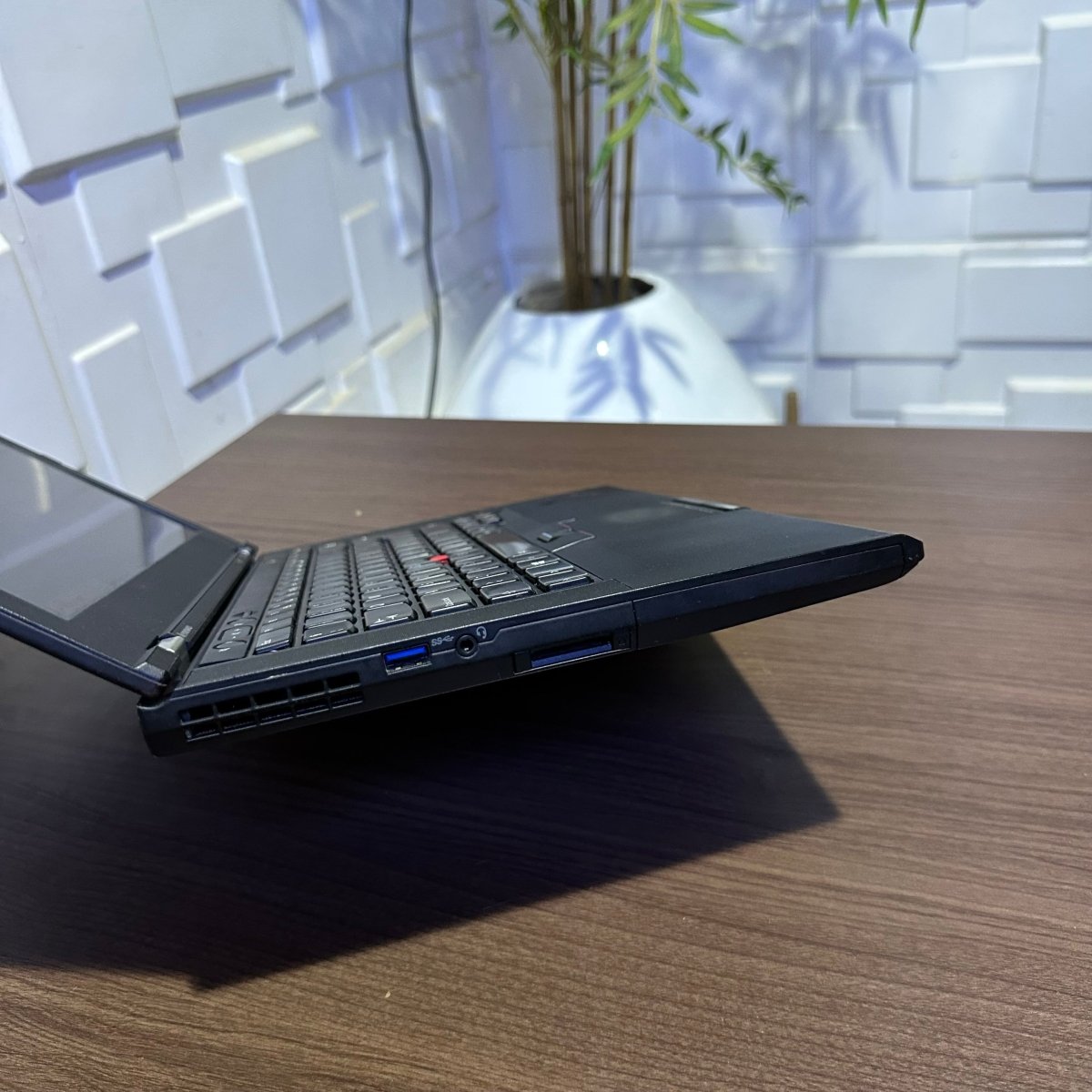 Lenovo ThinkPad T430s - Intel Core i5 - 160GB HDD - 8GB RAM