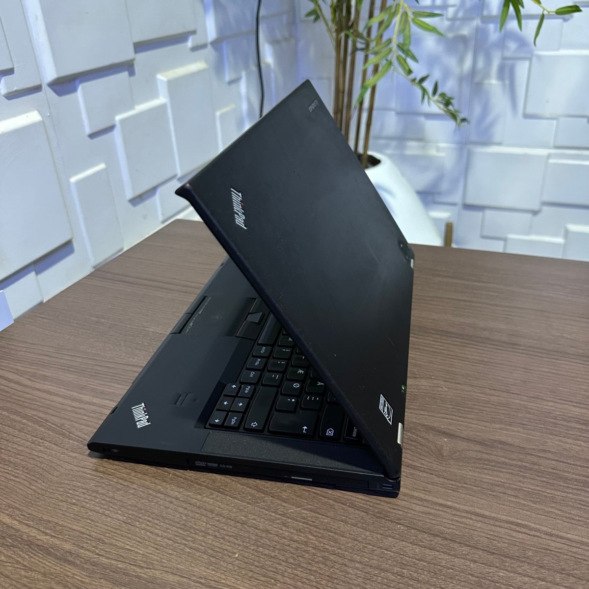 Lenovo ThinkPad T430s - Intel Core i5 - 160GB HDD - 8GB RAM
