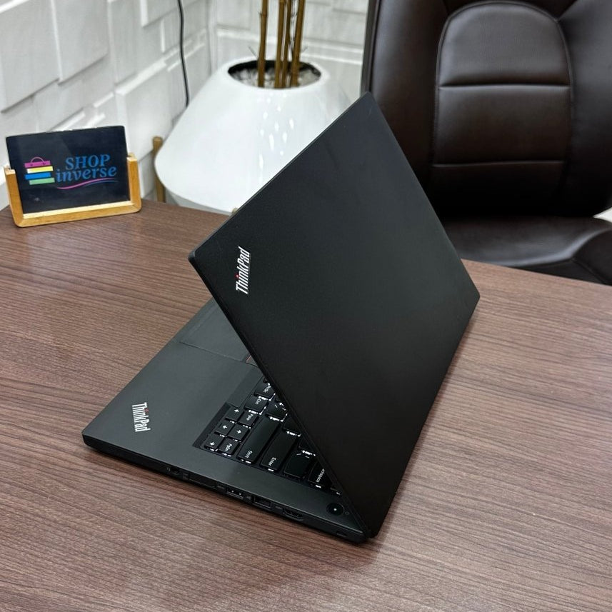 Lenovo Thinkpad T460 - 6th Gen. Intel Core i5 - 256GB SSD - 8GB RAM - 2 Batteries