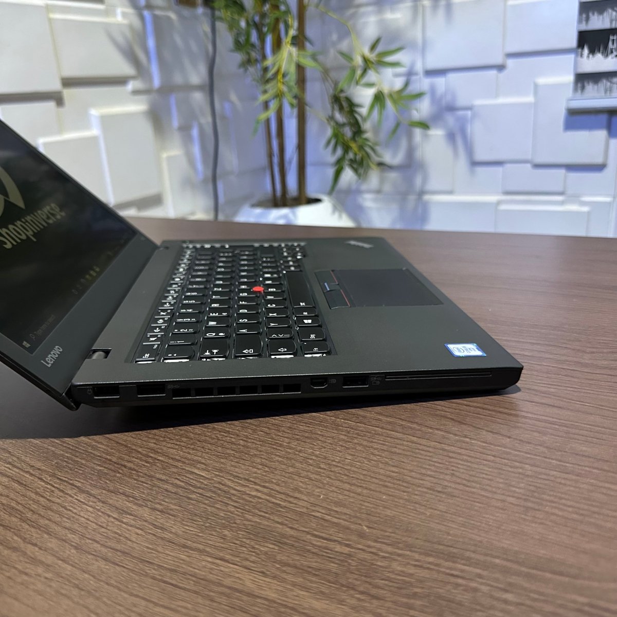 Lenovo Thinkpad T460 - 6th Gen. Intel Core i5 - 500GB HDD - 8GB RAM - Keyboard Light