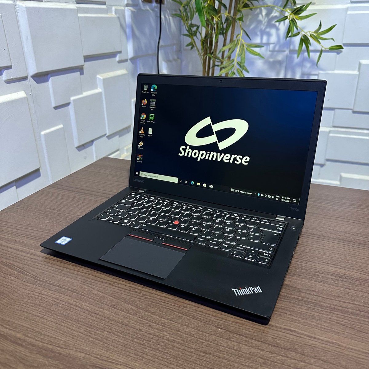Lenovo ThinkPad T460s - 6th Gen. Intel Core i7 - 256GB SSD - 8GB RAM - Keyboard Light - 2 Batteries