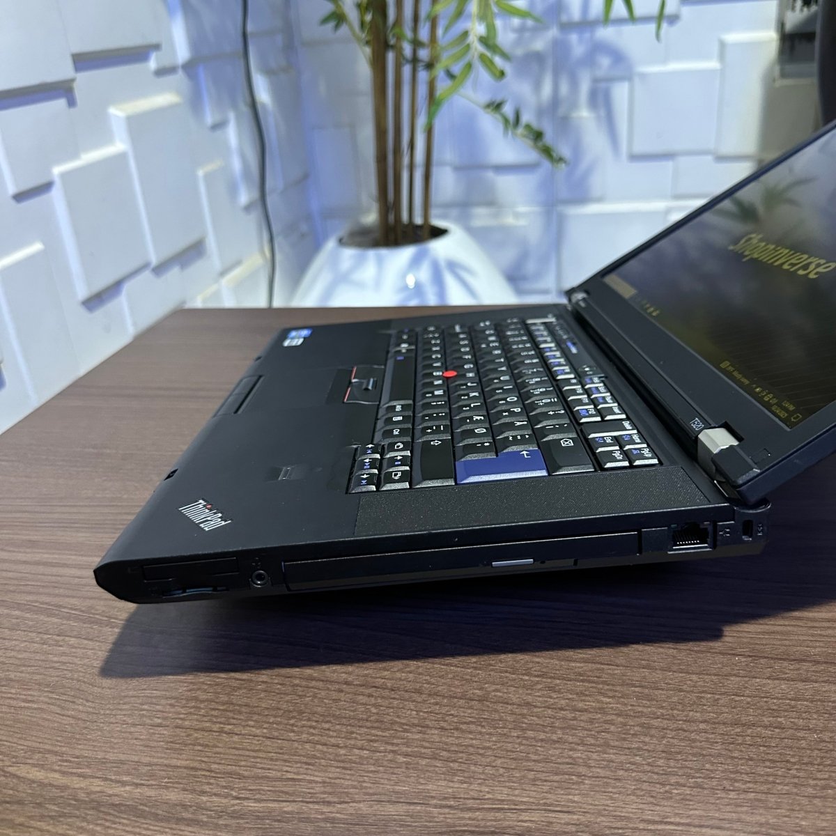 Lenovo ThinkPad T520 - Intel Core i5 - 500GB HDD - 6GB RAM