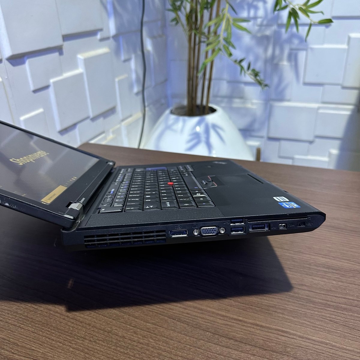 Lenovo ThinkPad T520 - Intel Core i5 - 500GB HDD - 6GB RAM