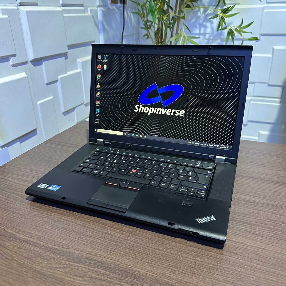Lenovo ThinkPad T530 - Intel Core i5 - 320GB HDD - 8GB RAM