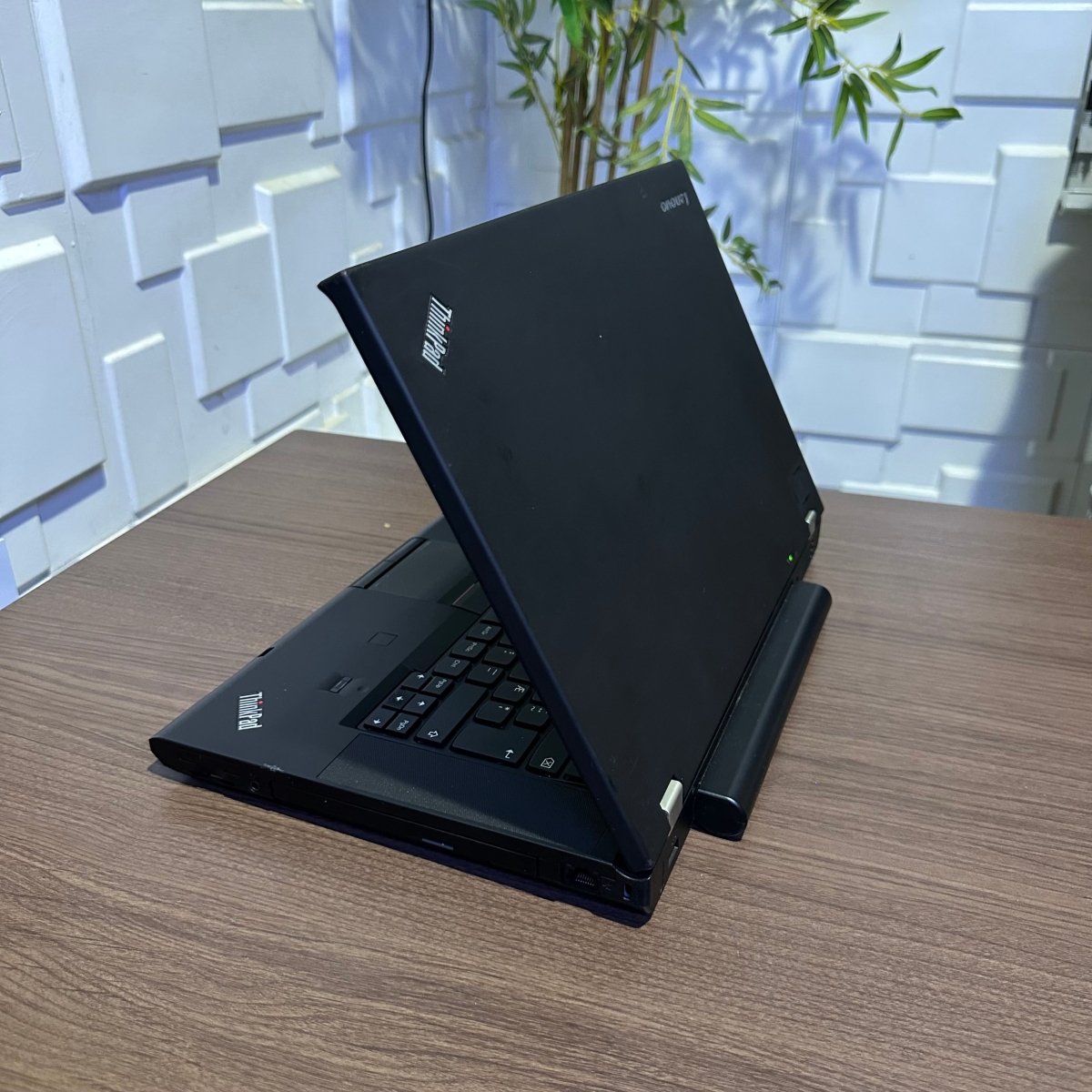 Lenovo ThinkPad T530 - Intel Core i5 - 320GB HDD - 8GB RAM