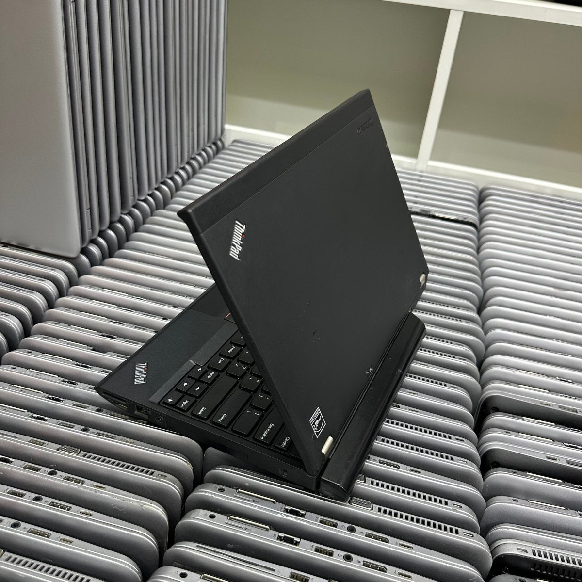 Lenovo ThinkPad x230 - Intel Core i5 - 500GB HDD - 4GB RAM