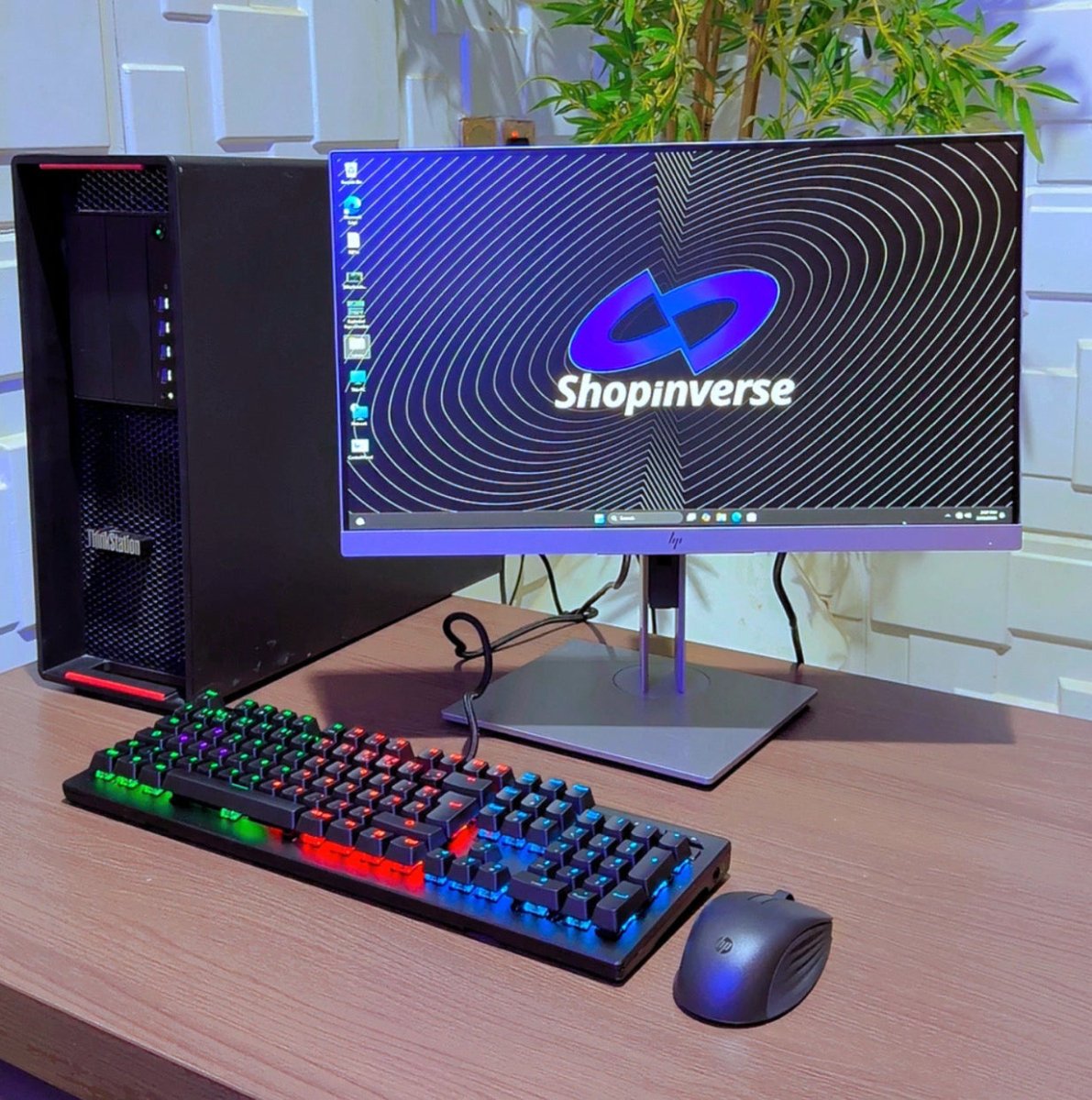 Lenovo ThinkStation P510 Desktop CPU - Intel Xeon E5 - 1620 v4 - 2TB HDD - 16GB RAM - 1GB Nvidia