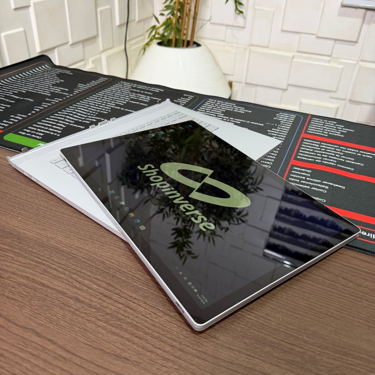 Microsoft Surface Book 2 | 8th Gen Intel Core i7 | 16GB RAM | 512GB SSD | Touchscreen | Backlit Keyboard