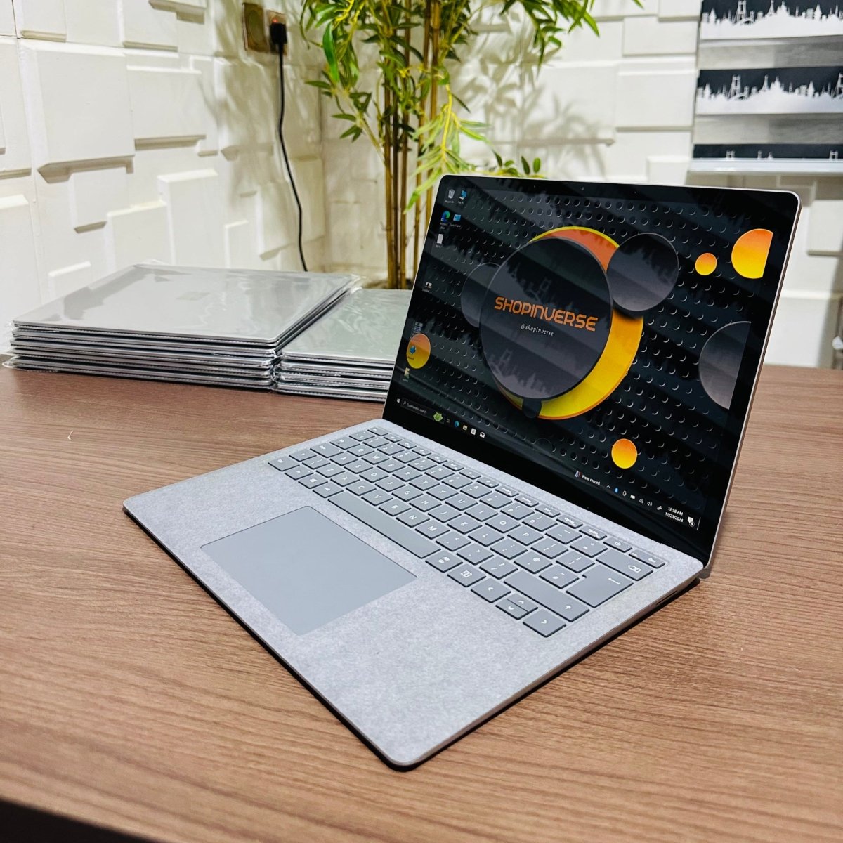 Microsoft Surface Laptop 3 - 10th Gen. Intel Core i5 - 256GB SSD - 8GB RAM - Keyboard Light - Touchscreen