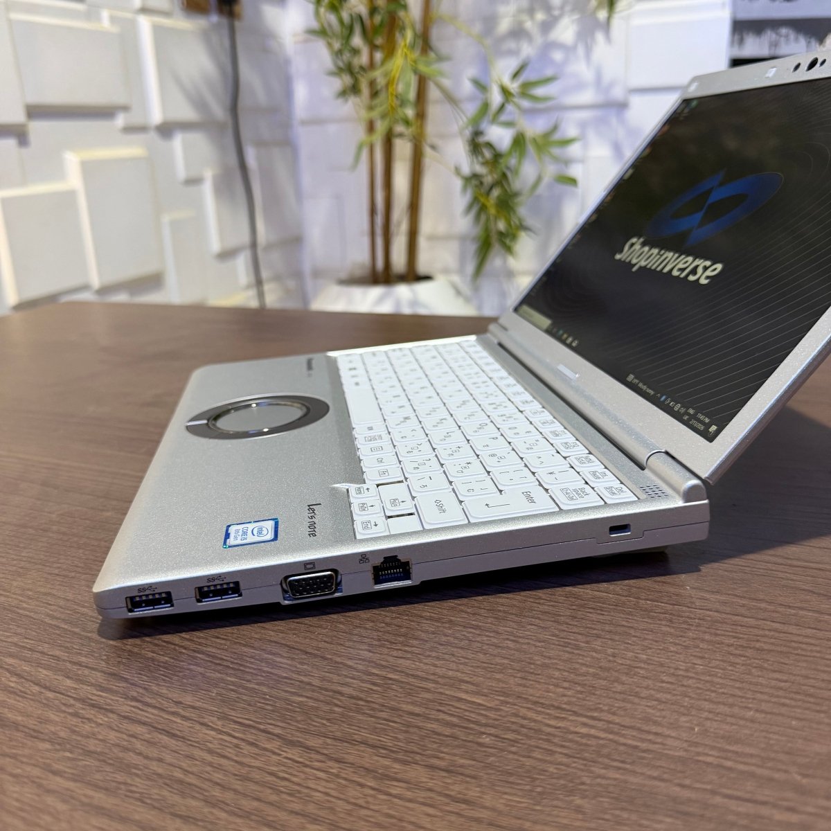 Panasonic CF - SV - 8th Gen Intel Core i5 - 256GB SSD - 8GB RAM