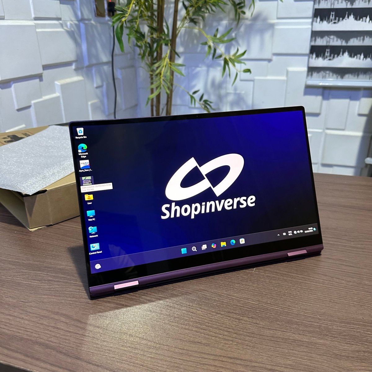 Samsung Galaxy Book 2 Pro 360 - 12th Gen. Intel Core i7 - 1TB SSD - 16GB RAM - Keyboard Light - Touchscreen