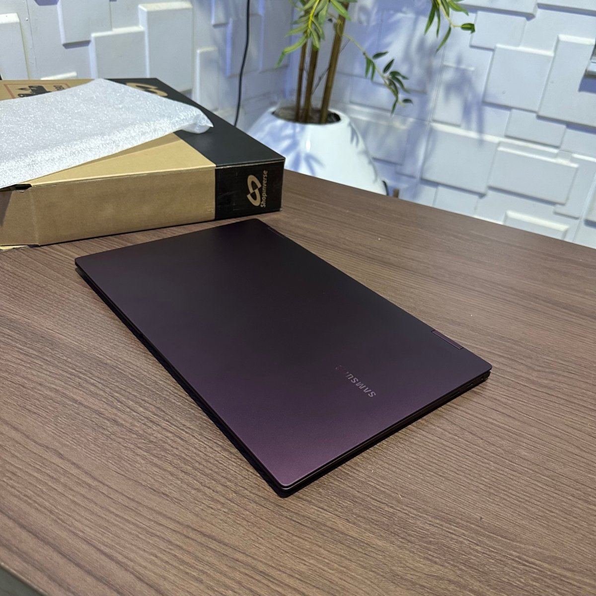 Samsung Galaxy Book 2 Pro 360 - 12th Gen. Intel Core i7 - 1TB SSD - 16GB RAM - Keyboard Light - Touchscreen