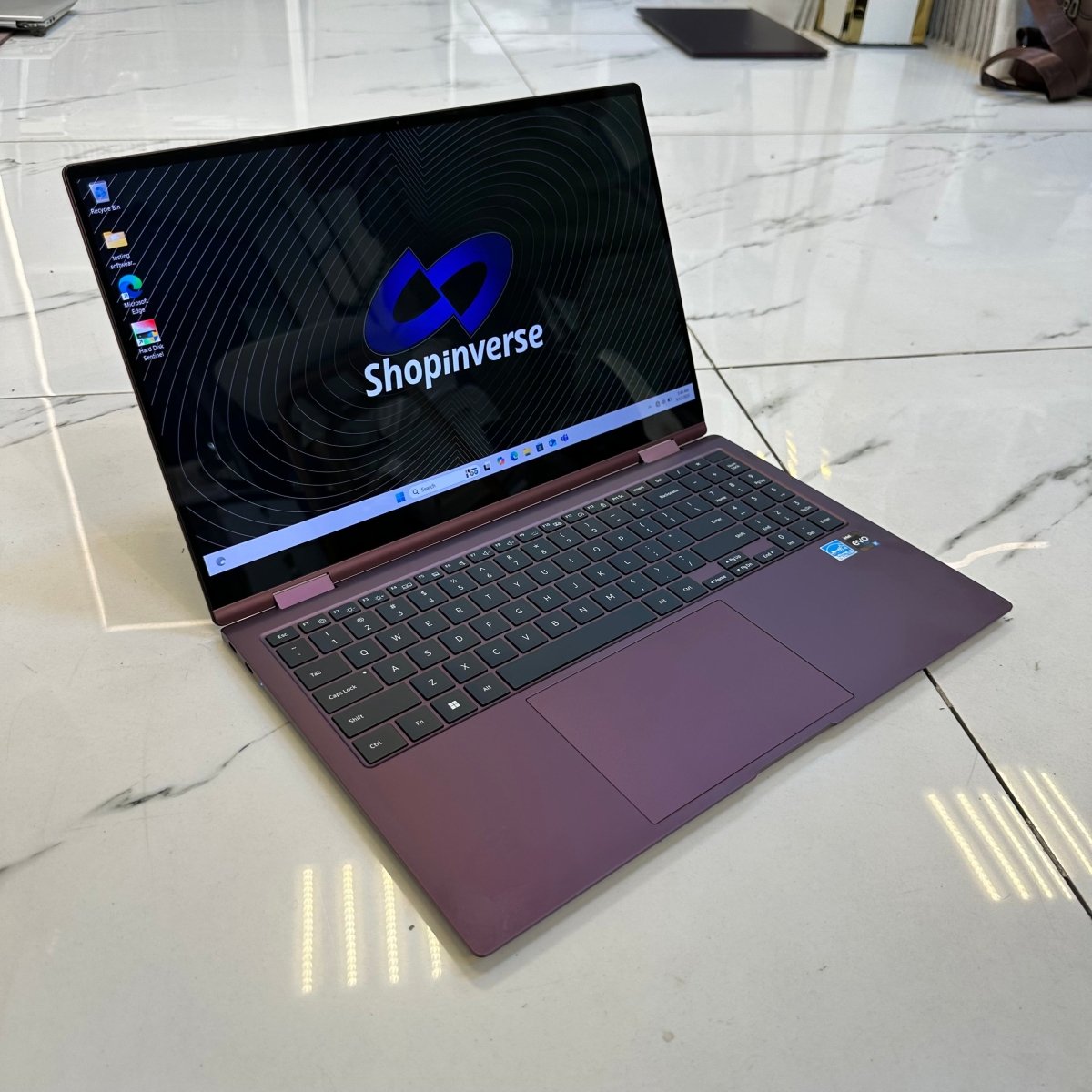 Samsung Galaxy Book 2 Pro 360 - 12th Gen. Intel Core i7 - 1TB SSD - 16GB RAM - Keyboard Light - Touchscreen