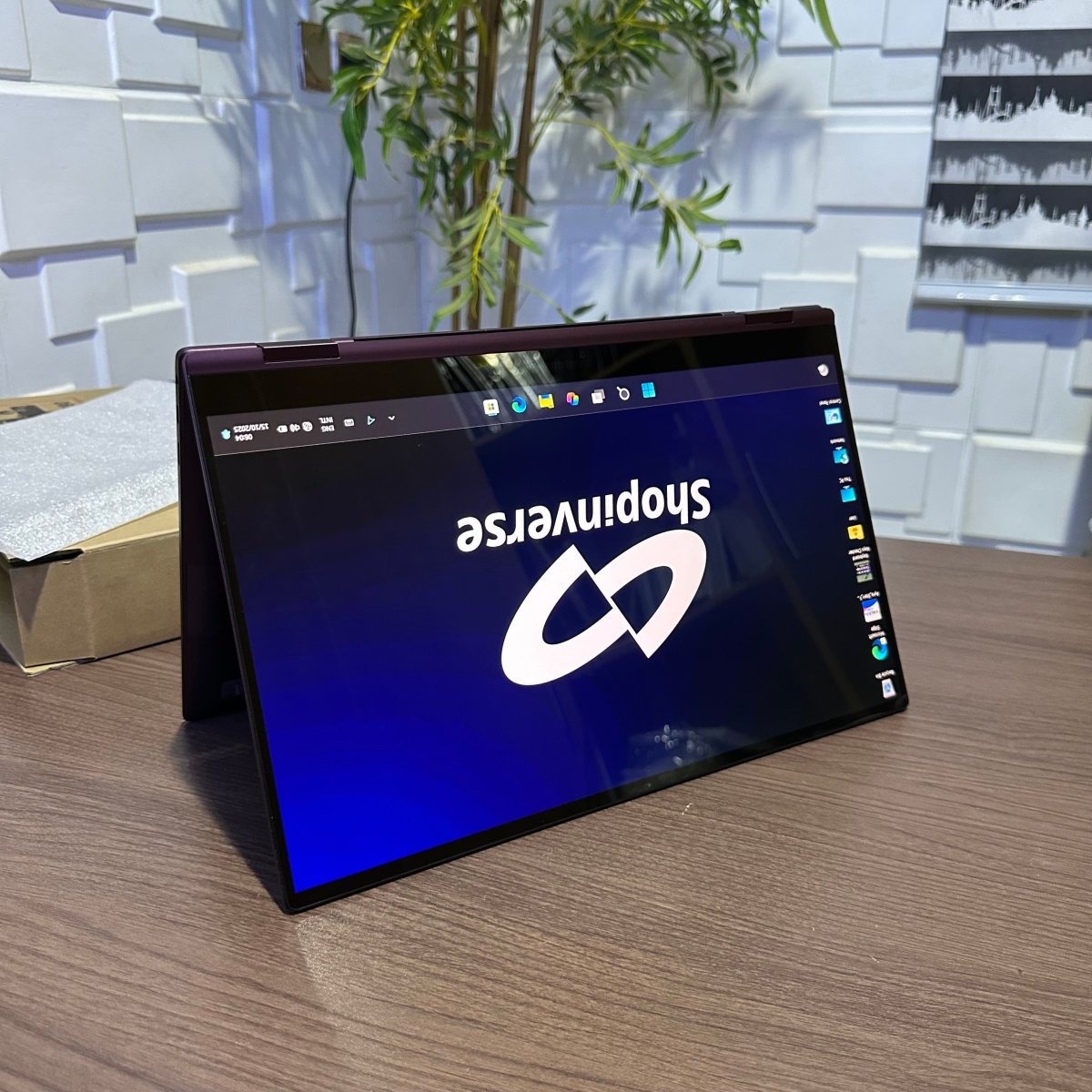Samsung Galaxy Book 2 Pro 360 - 12th Gen. Intel Core i7 - 1TB SSD - 16GB RAM - Keyboard Light - Touchscreen