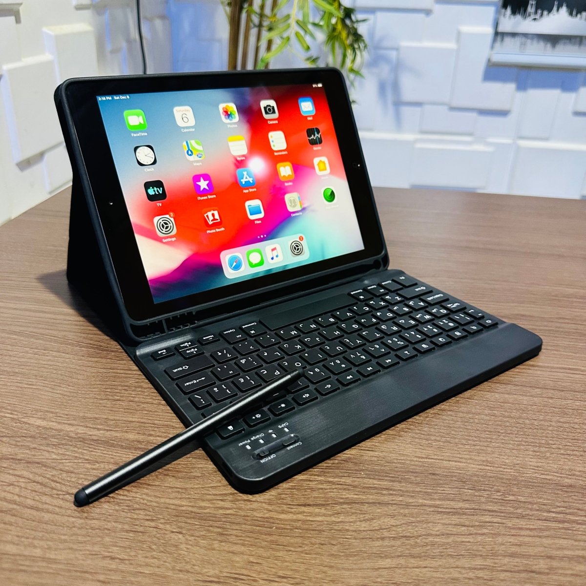Smart Keyboard For iPad