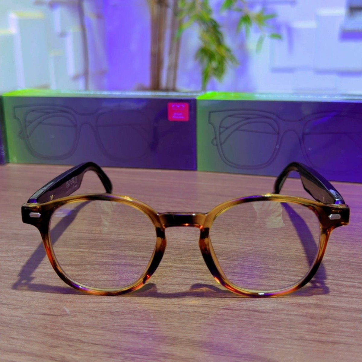 UF - 03 Smart Glasses