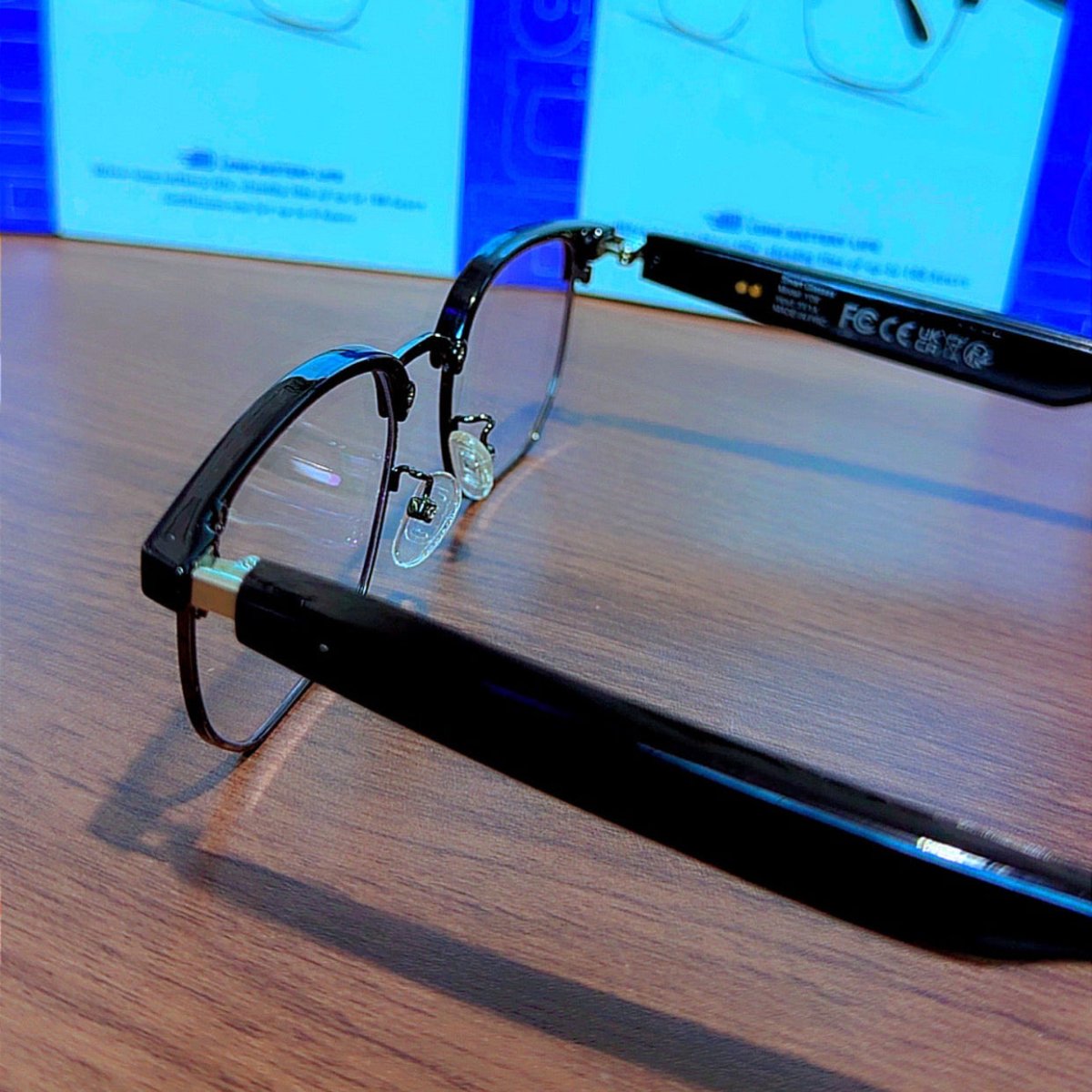 Y2 Smart Glasses