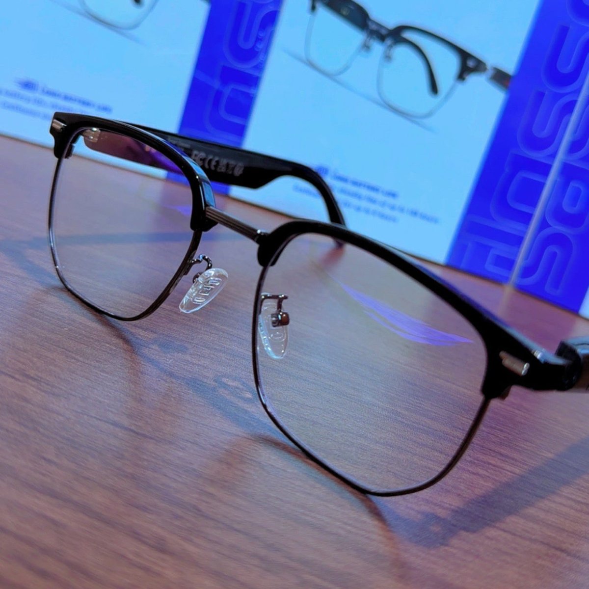 Y2 Smart Glasses