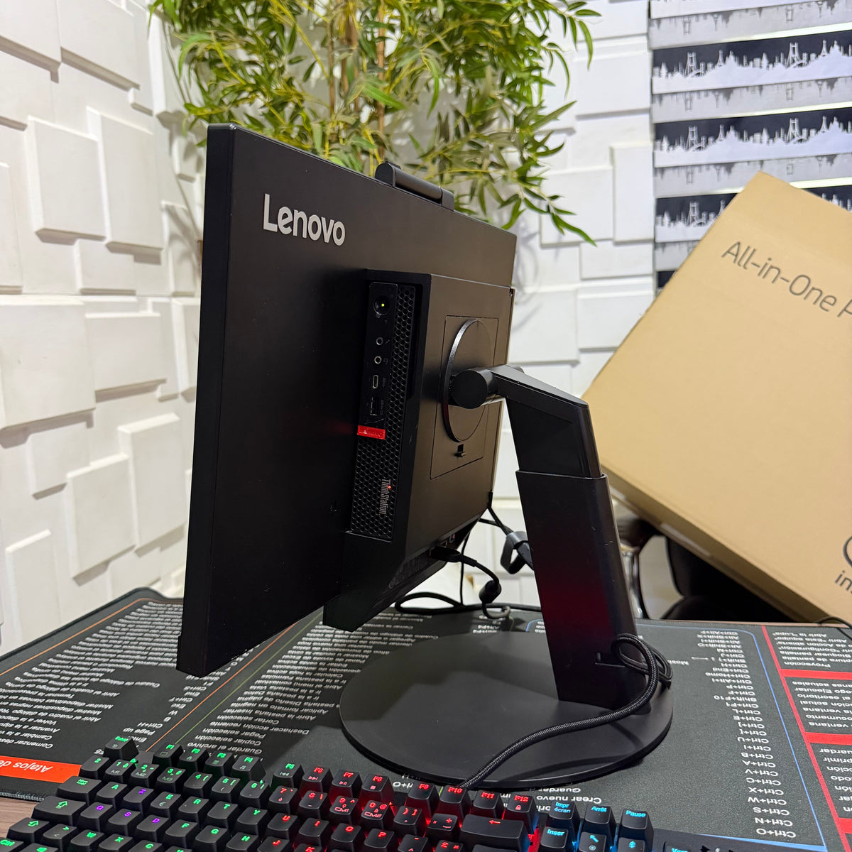 Lenovo ThinkStation P330 Tiny-in-One Complete Workstation | 8th Gen Core i3 | 8GB RAM | 500GB HDD | 21.5” Full HD