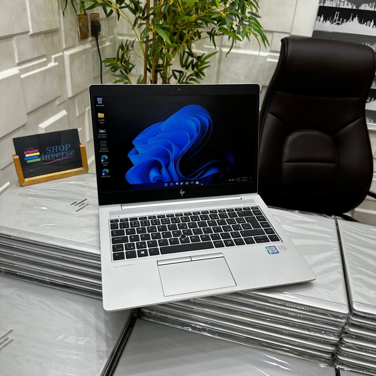 HP EliteBook 840 G5 - 7th Gen. Intel Core i5 - 256GB SSD - 8GB RAM - Keypad Light