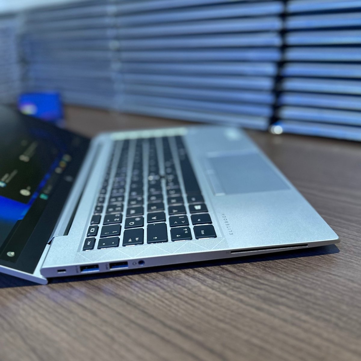 HP EliteBook 840 G8 - 11th Gen. Intel Core i5 - 256GB SSD - 16GB RAM - Keyboard Light