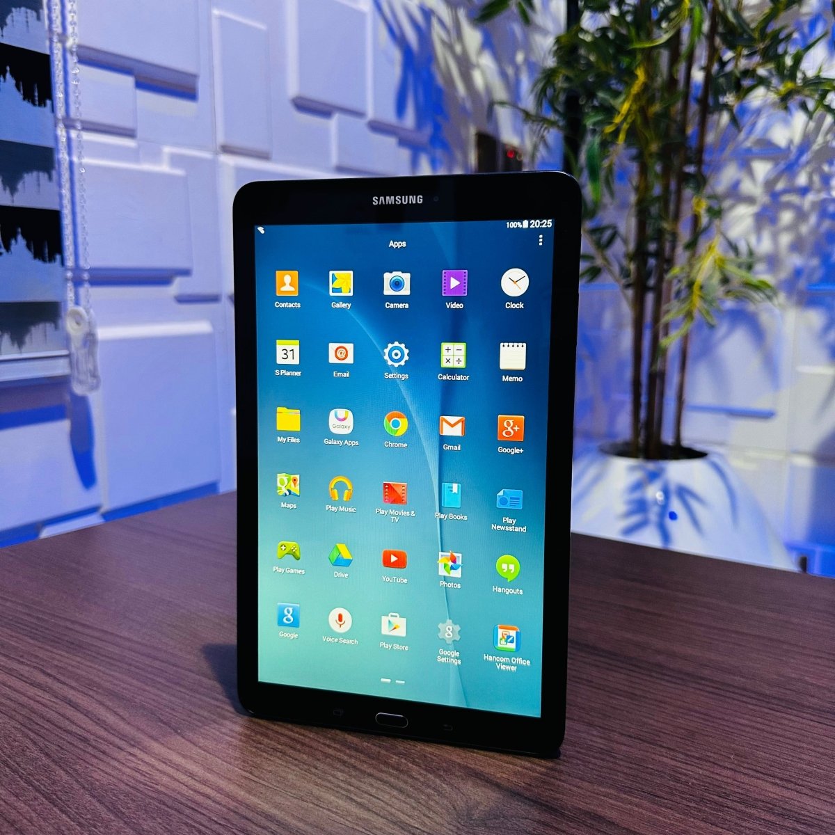 10 - inch Samsung Galaxy Tab E SM - T560 - 16GB