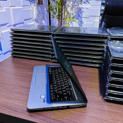 HP ProBook 640 G3 - 7th Gen. Intel Core i5 - 256GB SSD - 8GB RAM - Keyboard Light