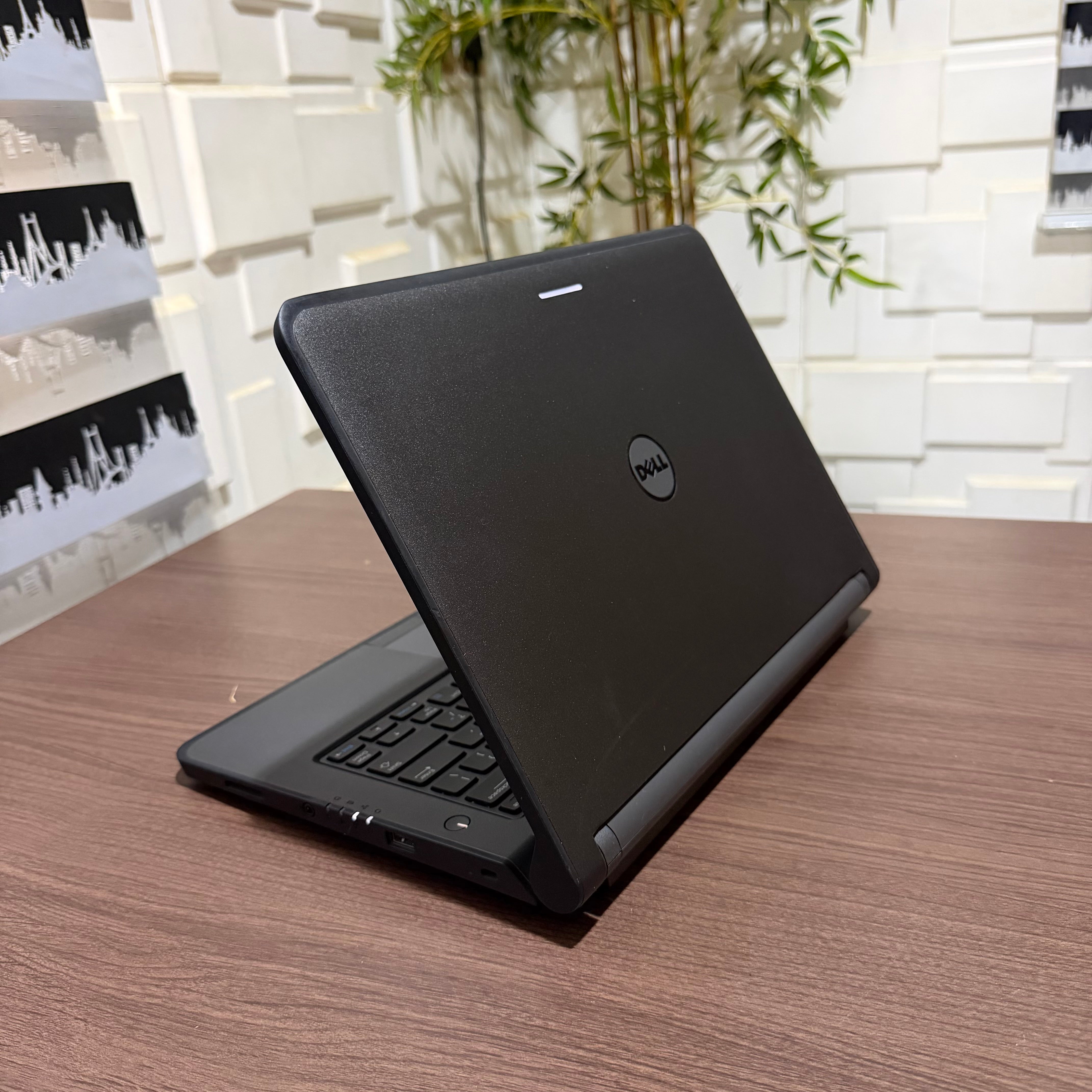 Dell Latitude 3340 | Pentium | 8GB RAM | 500GB HDD