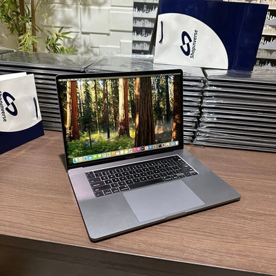 16 - inch Apple MacBook Pro 2019 - Intel Core i7 - 500GB SSD - 16GB RAM - 4GB Dedicated Graphics - Touch ID - Touch Bar - Keyboard Light