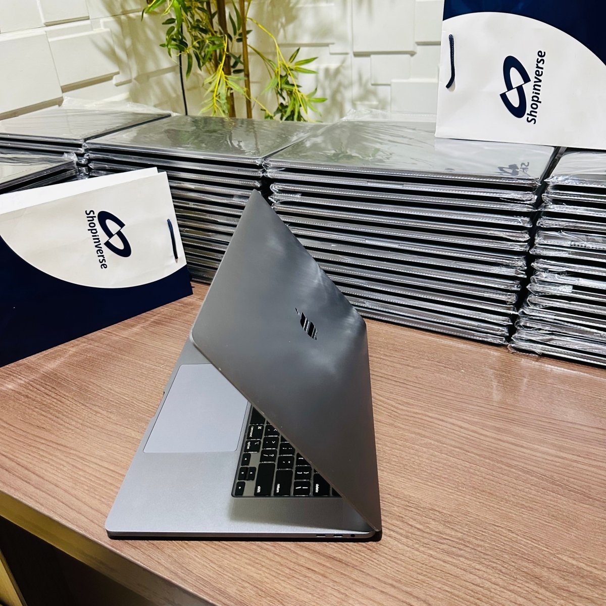 16 - inch Apple MacBook Pro 2019 - Intel Core i9 - 500GB SSD - 32GB RAM - 4GB Dedicated Graphics - Touch ID - Touch Bar - Keyboard Light - (Minor body dent)