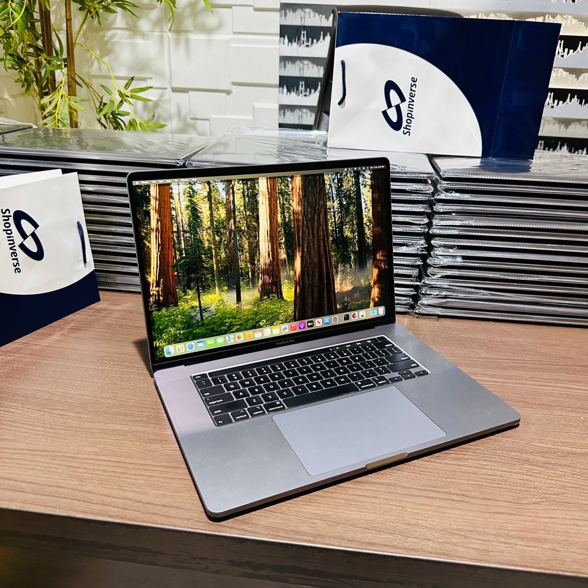 16 - inch Apple MacBook Pro 2019 - Intel Core i9 - 500GB SSD - 32GB RAM - 4GB Dedicated Graphics - Touch ID - Touch Bar - Keyboard Light - (Minor body dent)