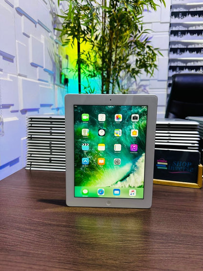 16GB Apple iPad 2 - WiFi - White