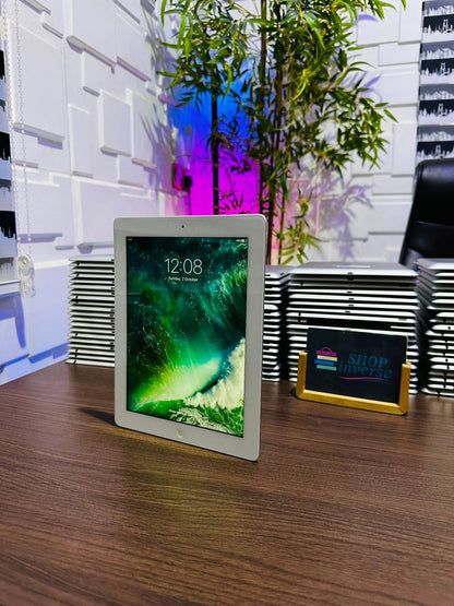 16GB Apple iPad 2 - WiFi - White