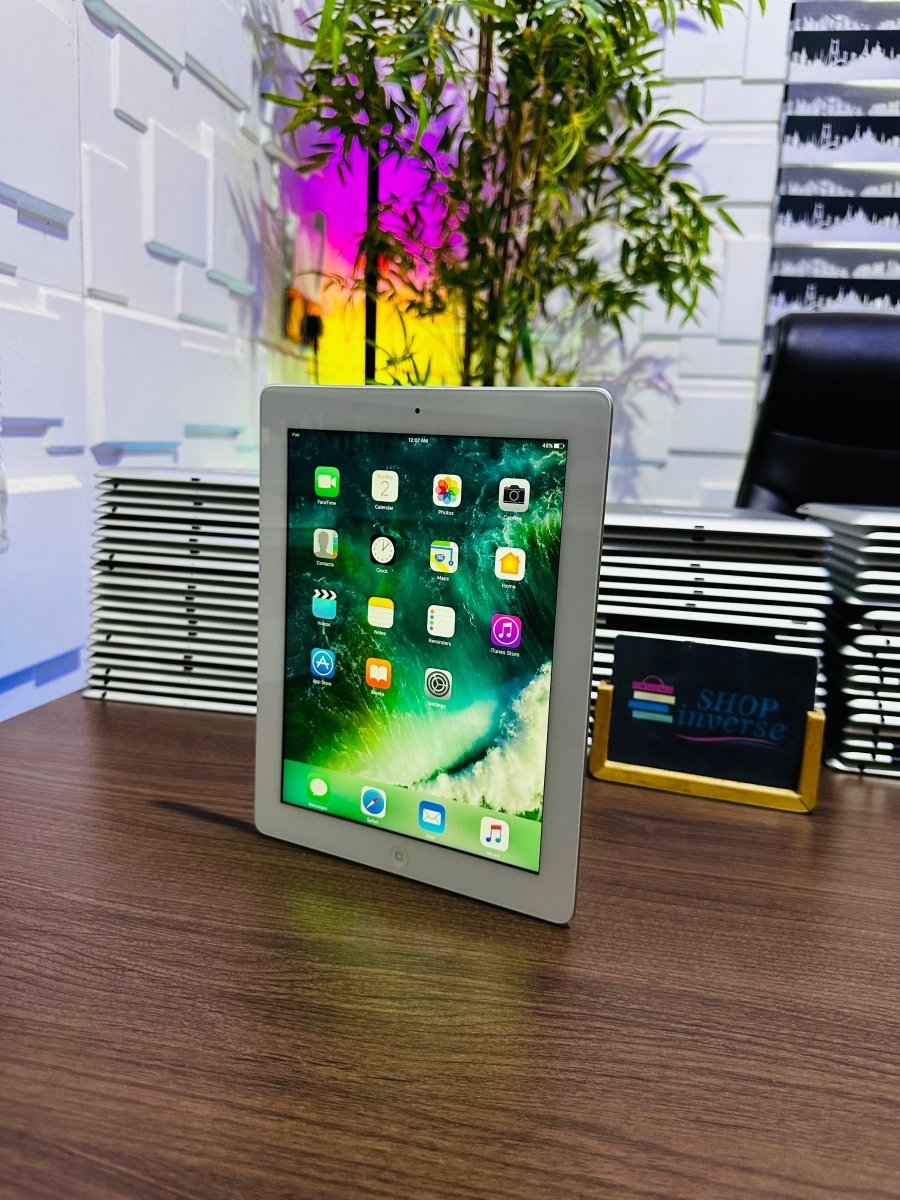 16GB Apple iPad 2 - WiFi - White