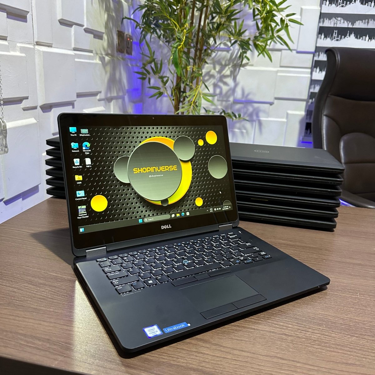 Dell Latitude E7470 - 6th Gen. Intel Core i5 - 256GB SSD - 8GB RAM - HDMI - Touchscreen